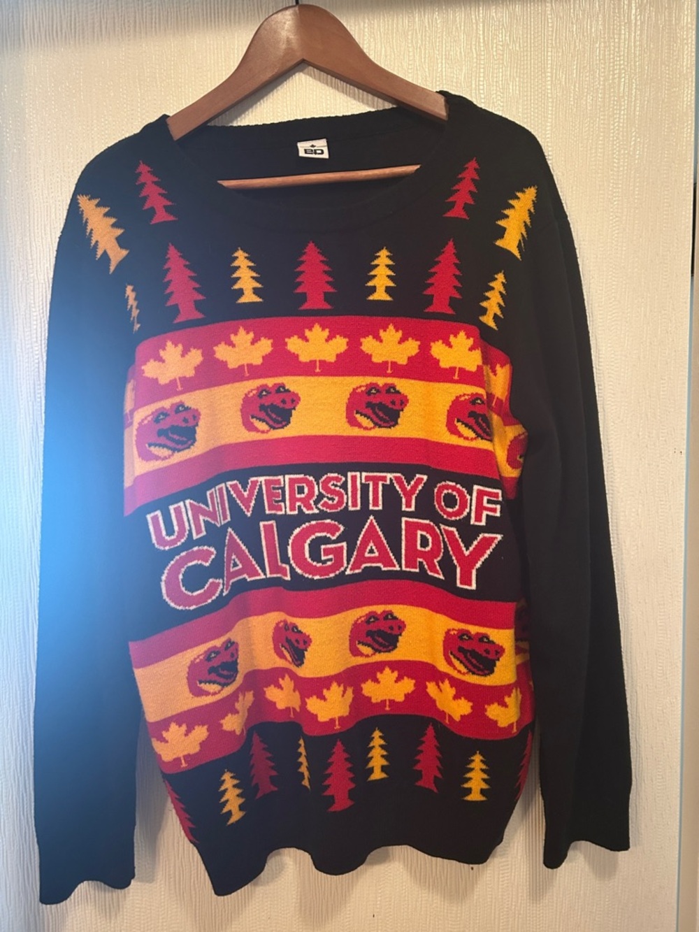 Vintage University of Calgary Black Red & Gold Sweater